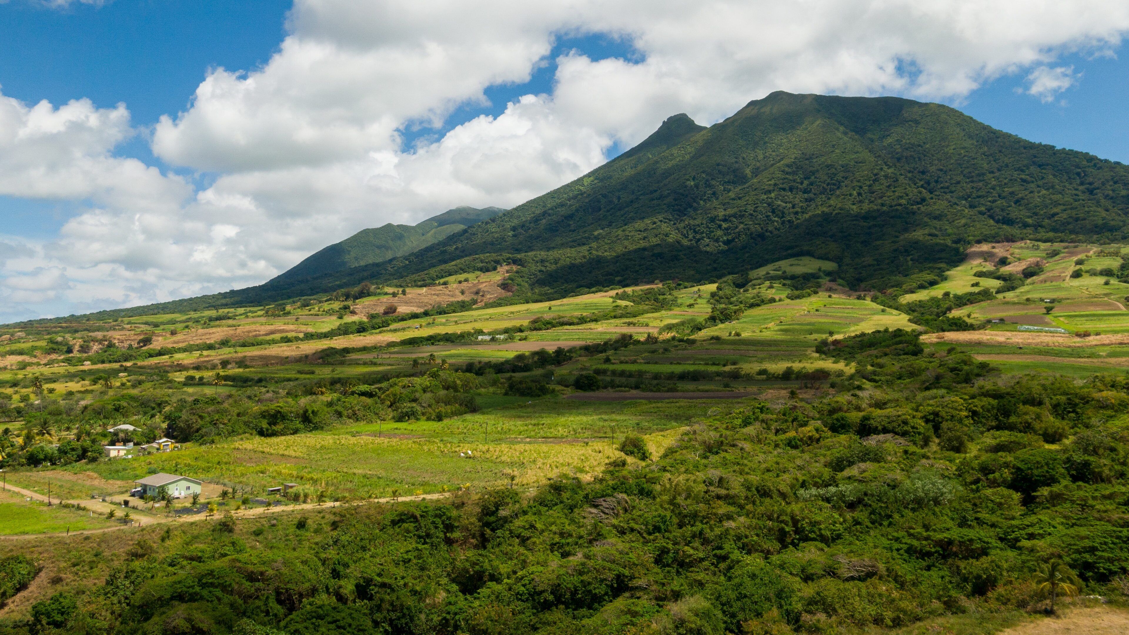 Mount Liamuiga which includes landscape views, tranquil scenes and mountains