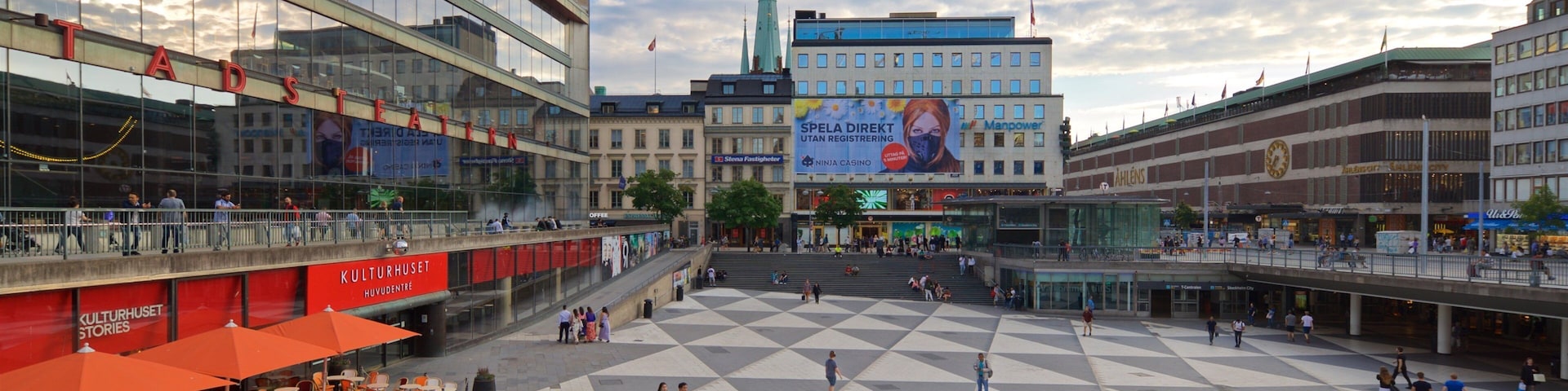 Sergels Square which includes a square or plaza and a city