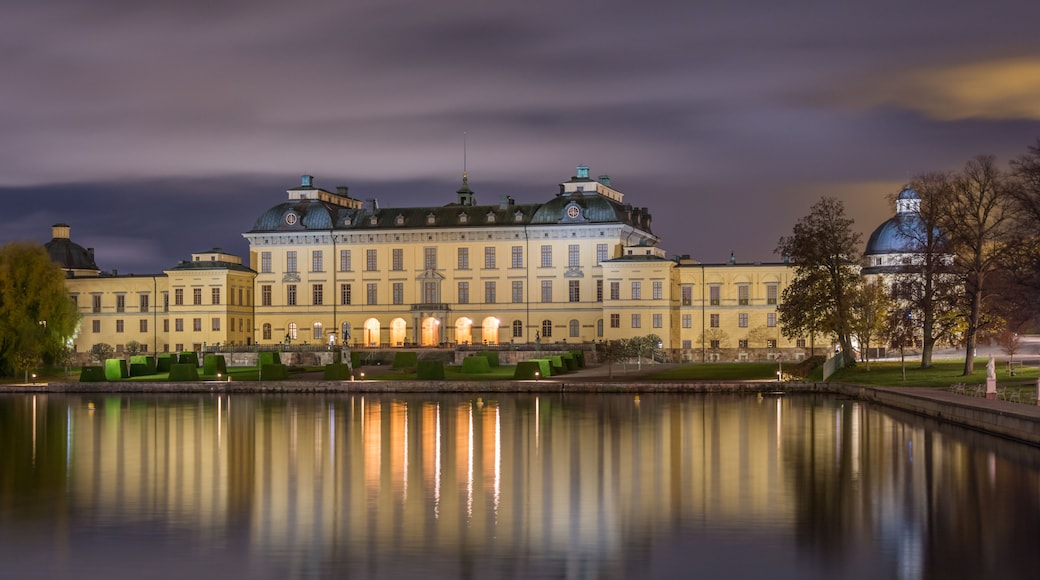 Drottningholms slott fotat på natten