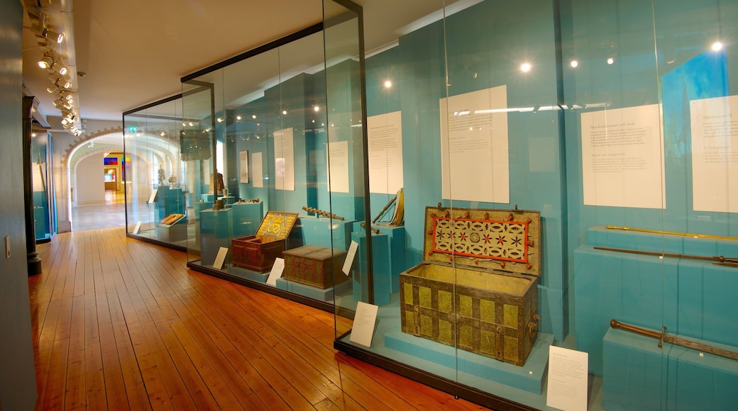 City Museum featuring interior views