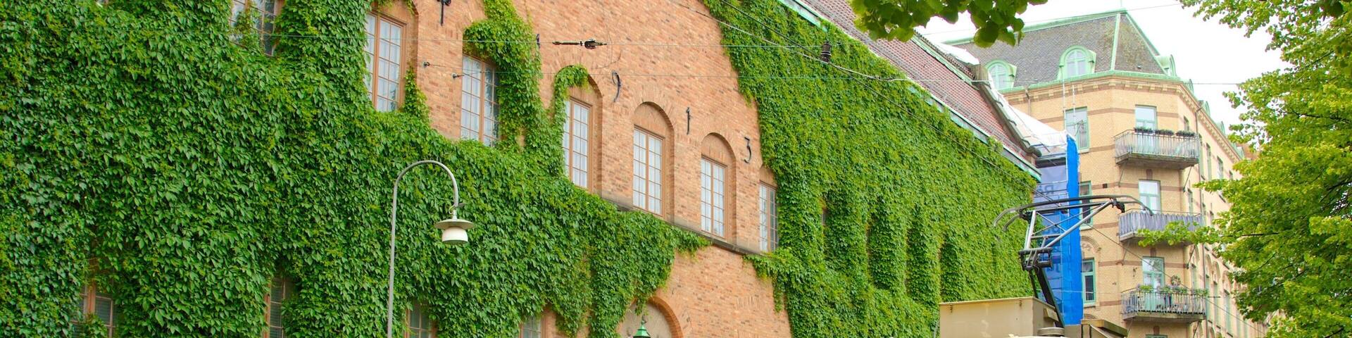 Rohsska Museum for Design, Fashion and Decorative Arts showing street scenes, a city and railway items