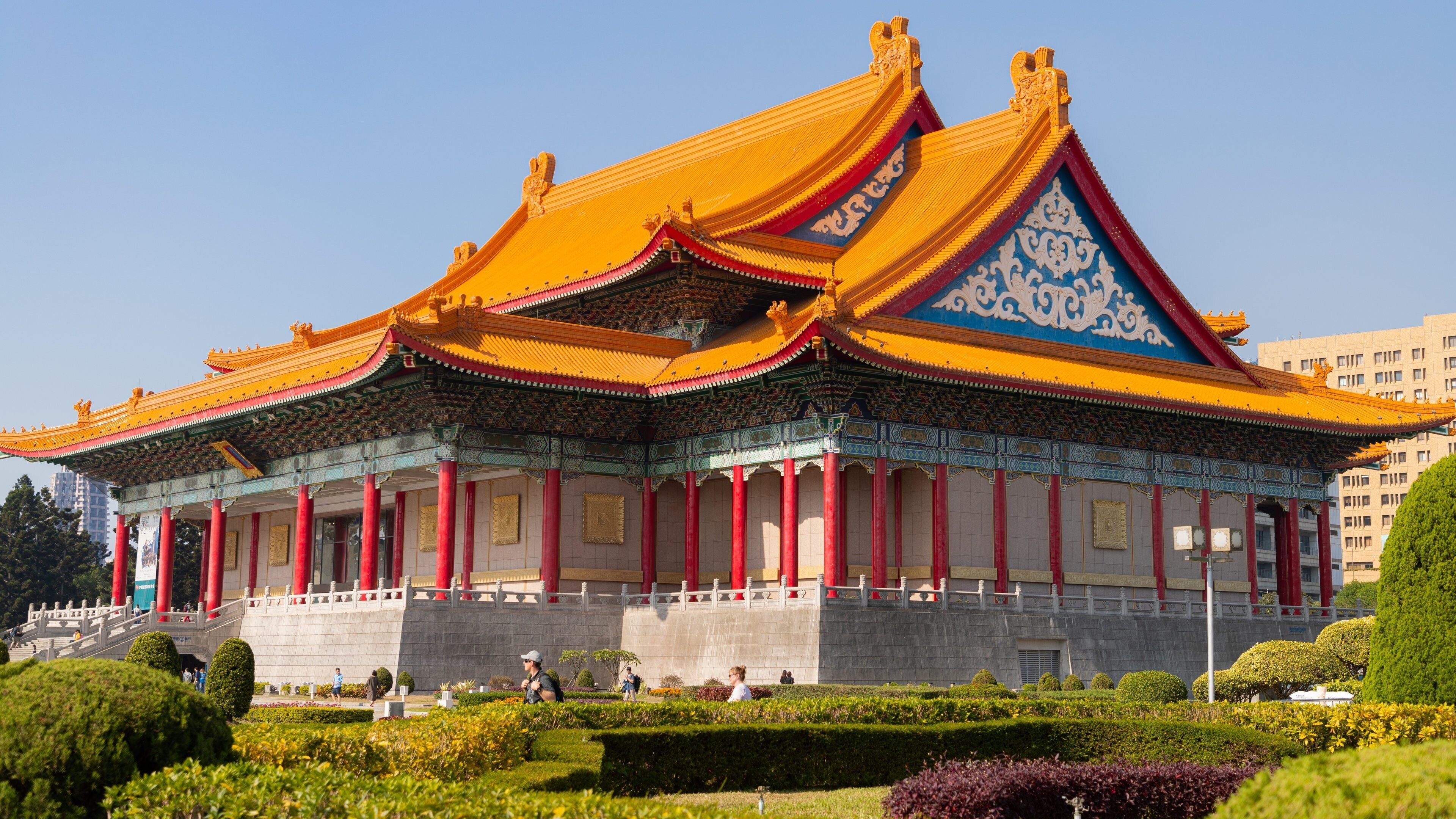 St Maarten and St Martin