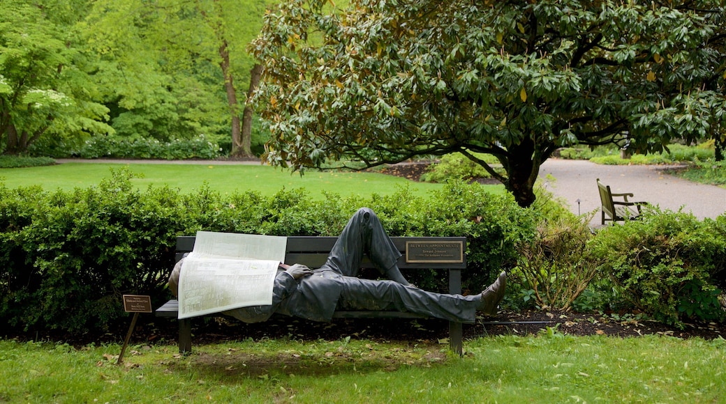 드럼스워켓 이 포함 공원 과 야외 예술