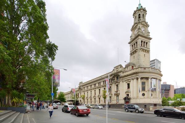 Auckland Town Hall showing heritage architecture and an administrative buidling