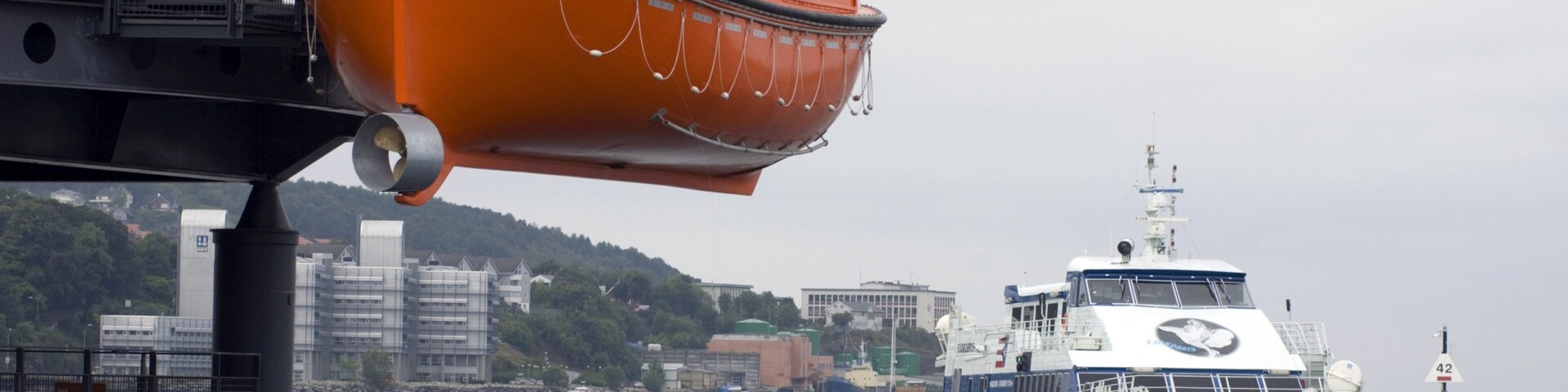 Norwegian Petroleum Museum which includes boating, a ferry and a coastal town