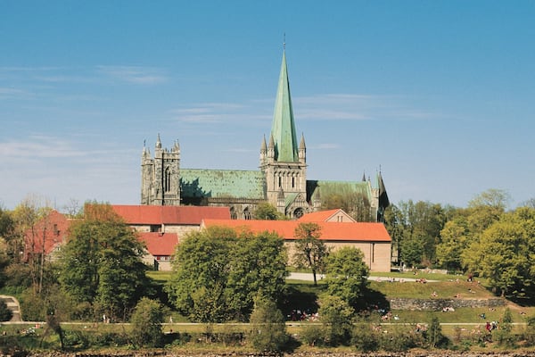 大司教の館 どの含み 城 と 遺跡