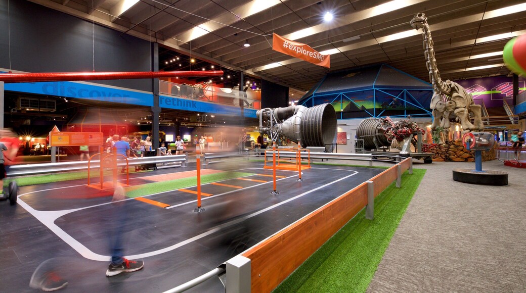 Omniplex Science Museum showing interior views
