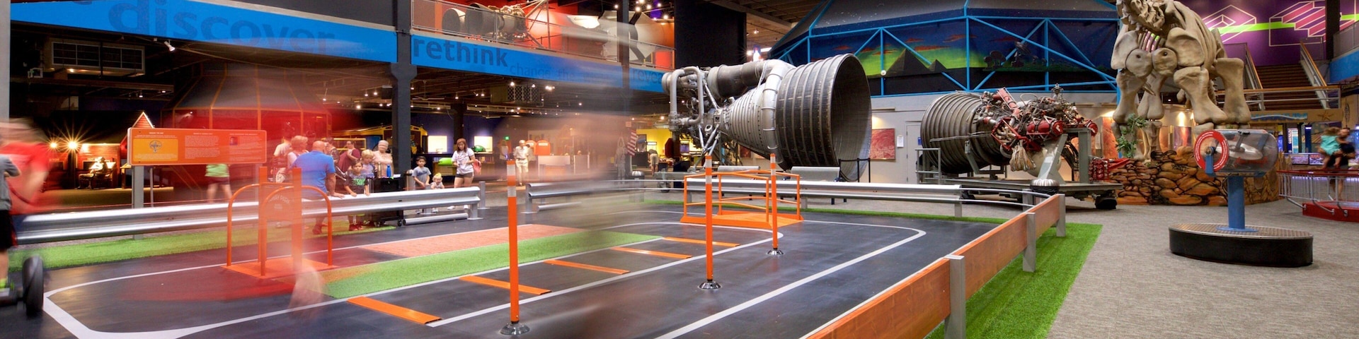 Omniplex Science Museum showing interior views