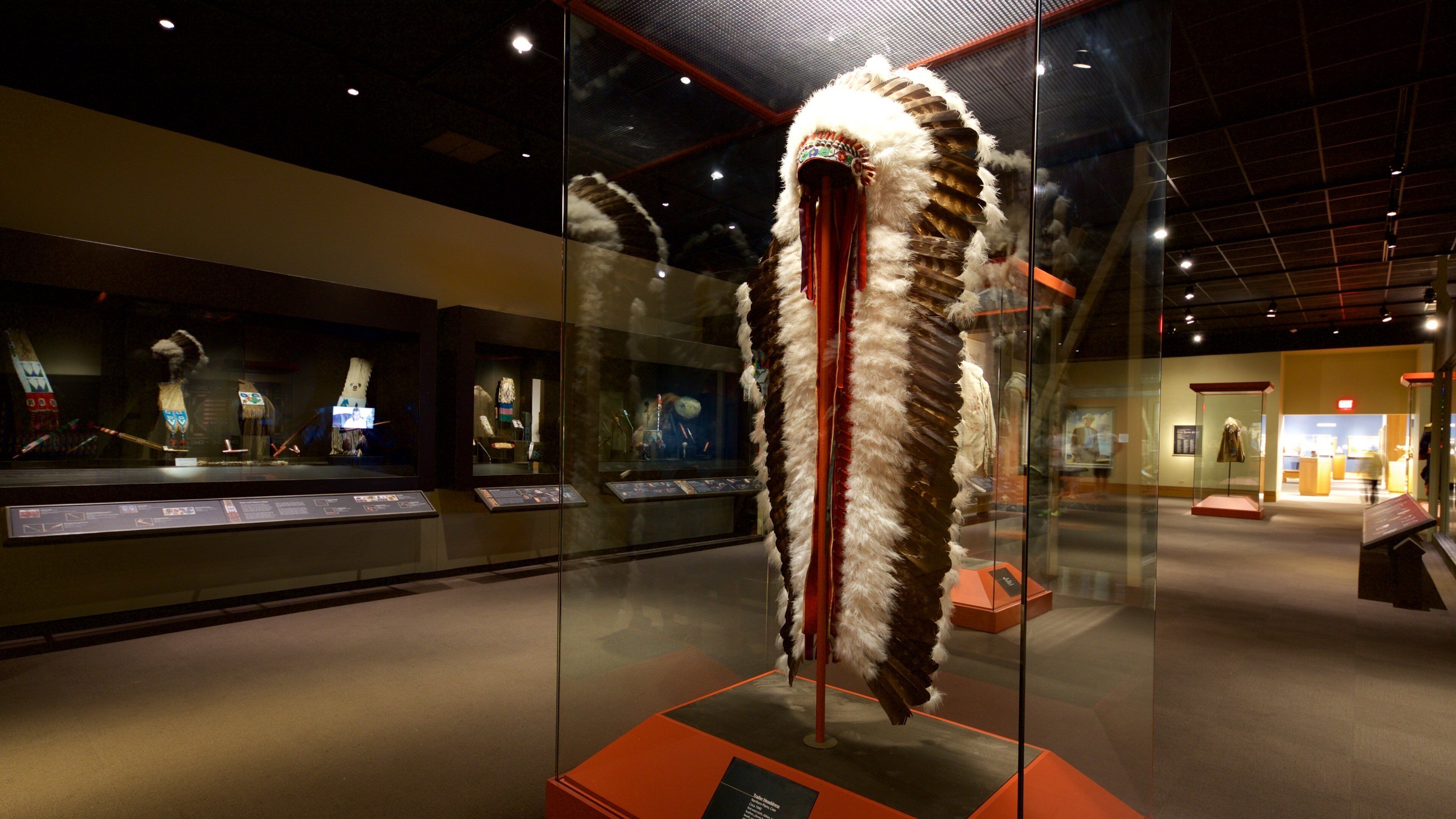 National Cowboy and Western Heritage Museum presenterar interiörer och historiska element