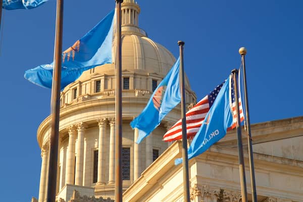 Oklahoma State Capitol which includes heritage elements