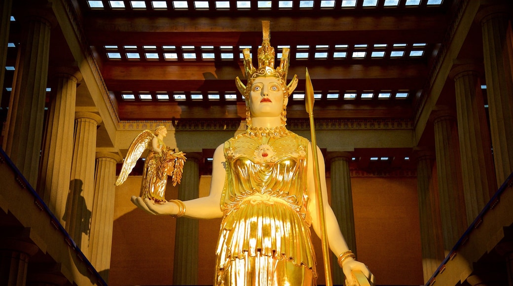 Parthenon som inkluderer statue eller skulptur og innendørs