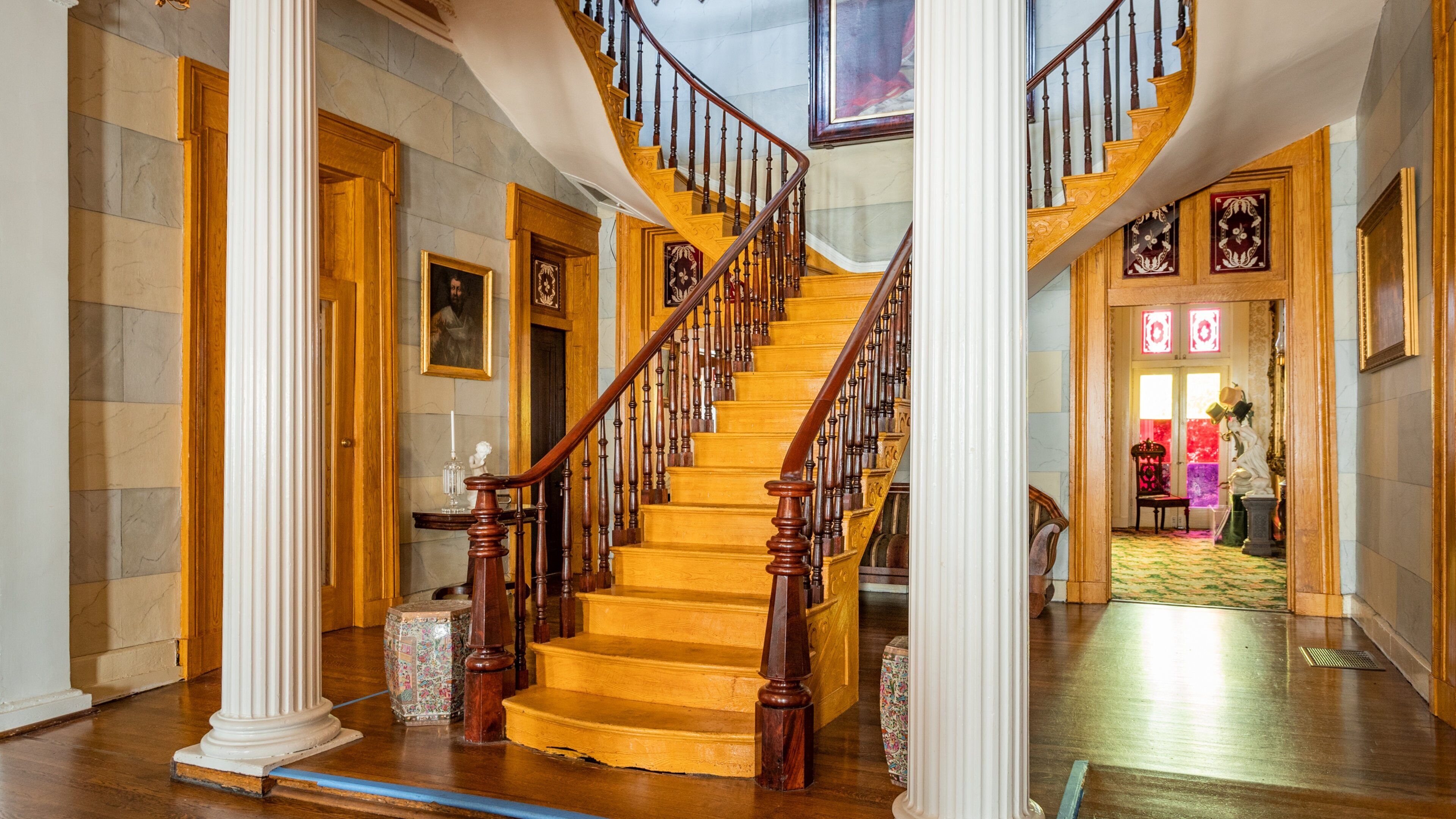 Belmont Mansion which includes heritage elements, interior views and a house