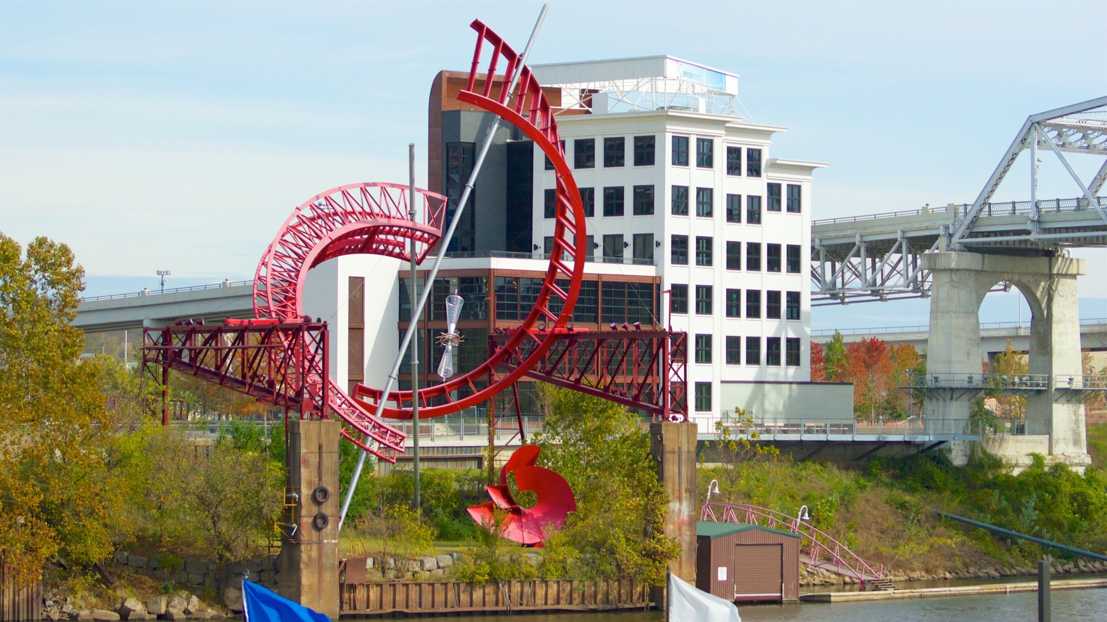 Riverfront Park som viser by, karusell og park