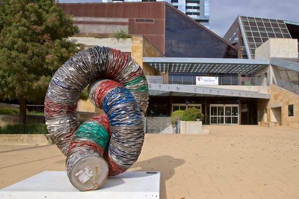 Austin City Hall showing outdoor art