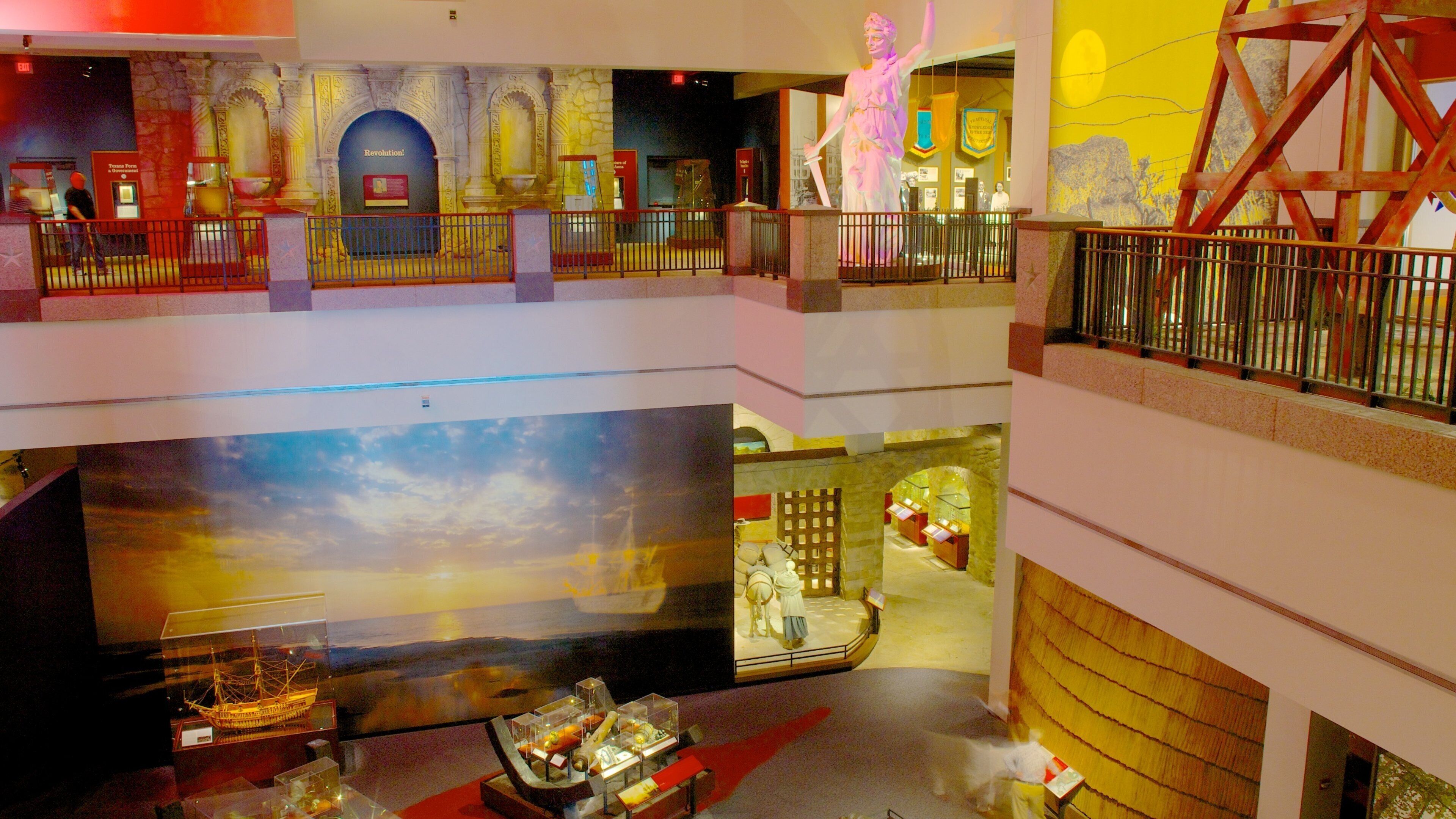 Bob Bullock Texas State History Museum showing interior views