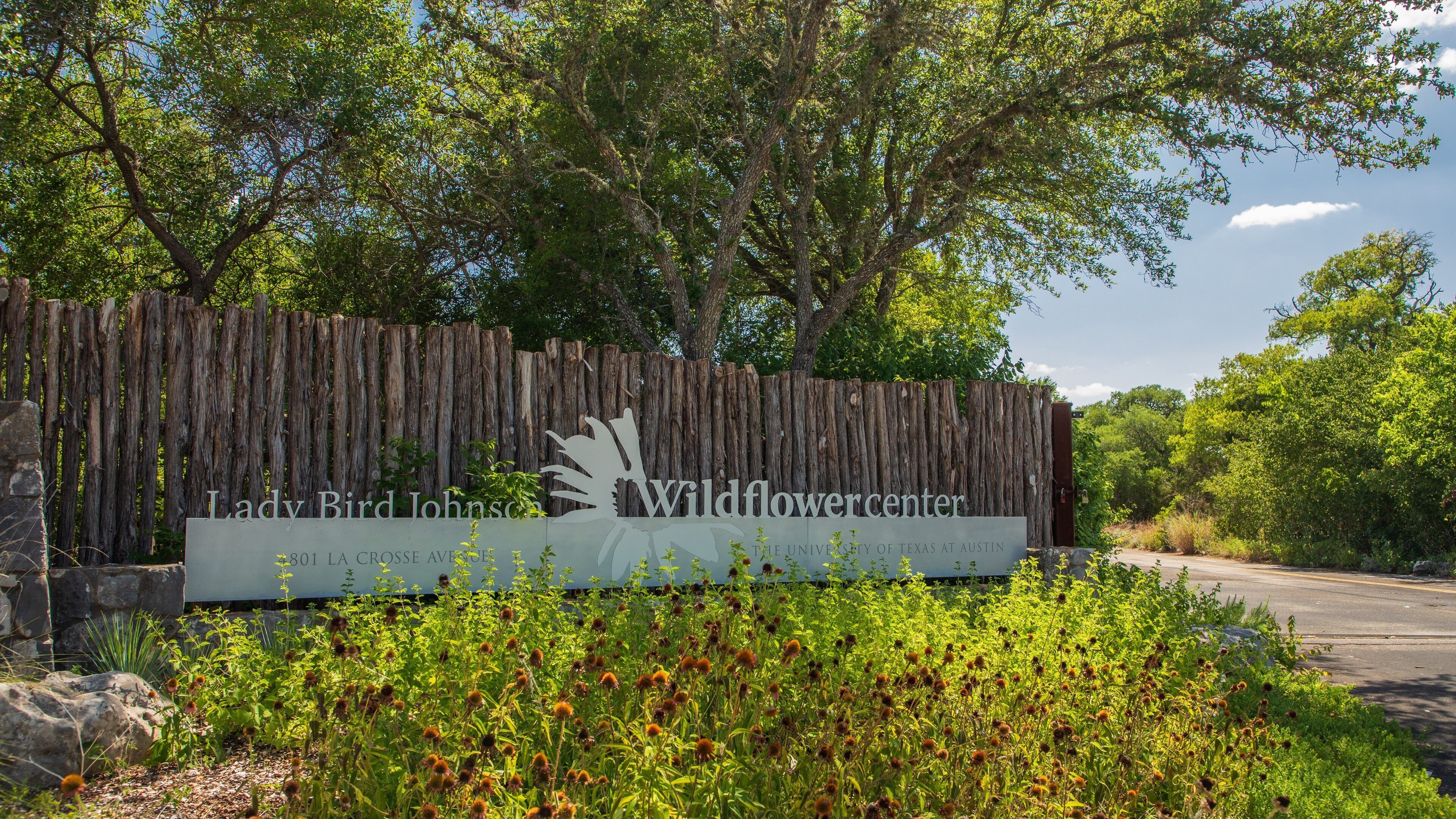 Lady Bird Johnson Wildflower Center showing signage