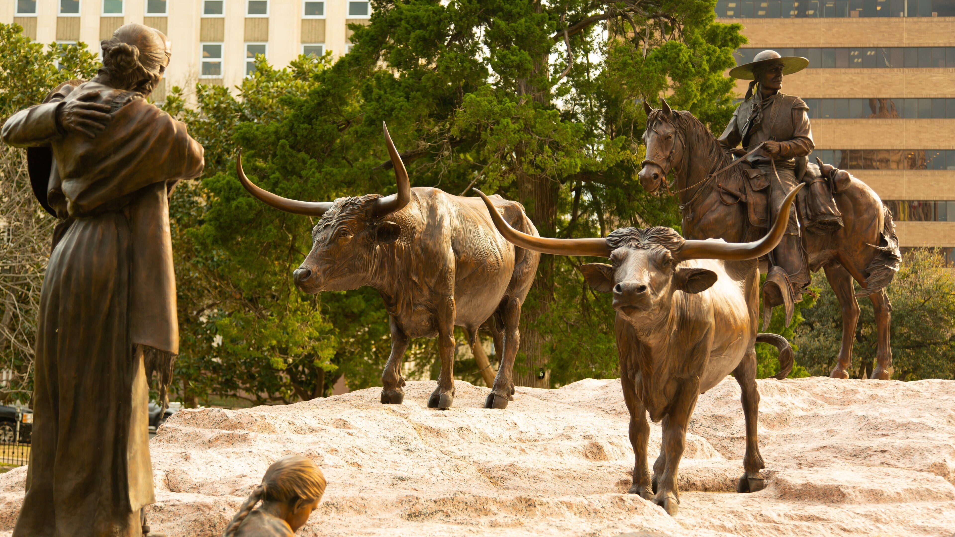 Austin featuring a statue or sculpture