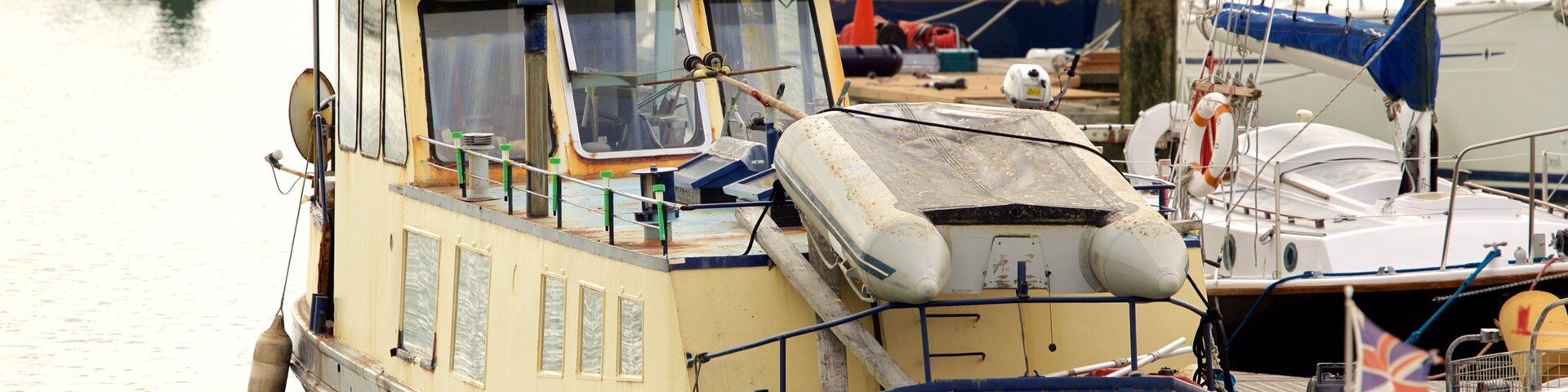 Brighton Marina mostrando uma marina