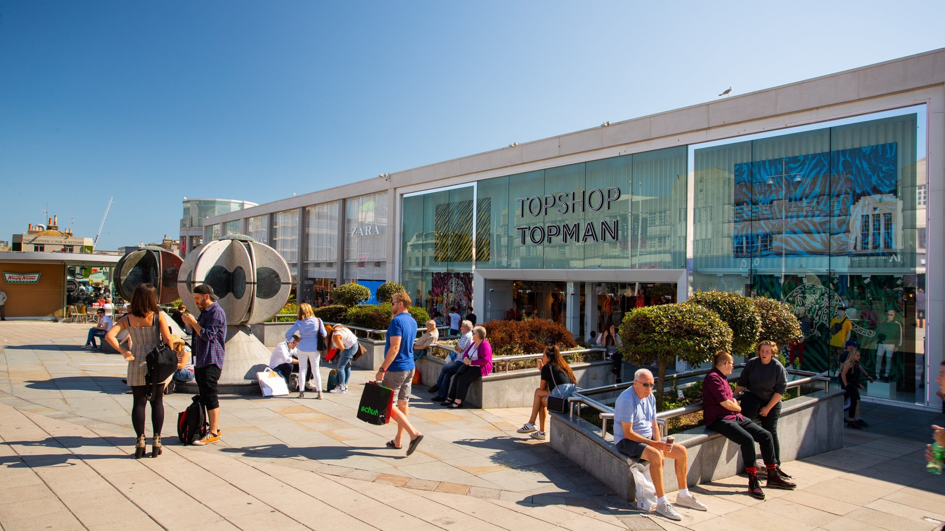 Churchill Square Shopping Centre showing street scenes