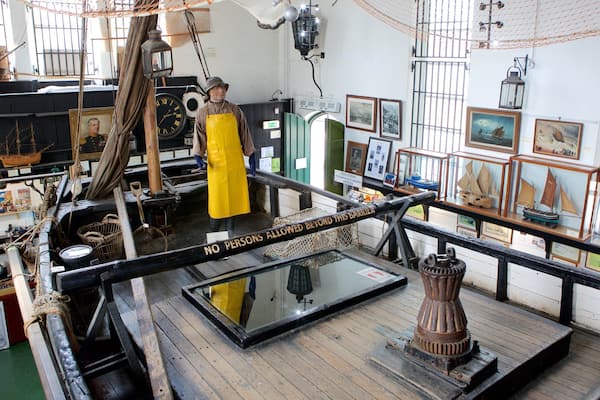 MusĂ©e des pĂȘcheurs qui includes vues intĂ©rieures