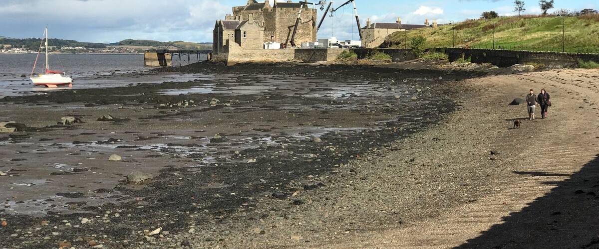 Movie filming happening during my visit to Blackness castle. They were filming Mary Queen of Scots.
#LifeAtExpedia