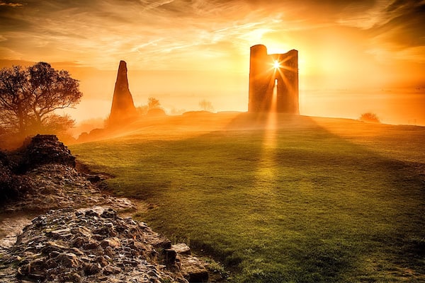 You can only get this image in November as that when the sun risers in the right place