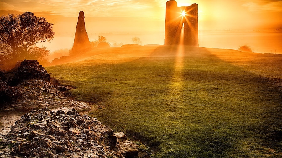 You can only get this image in November as that when the sun risers in the right place