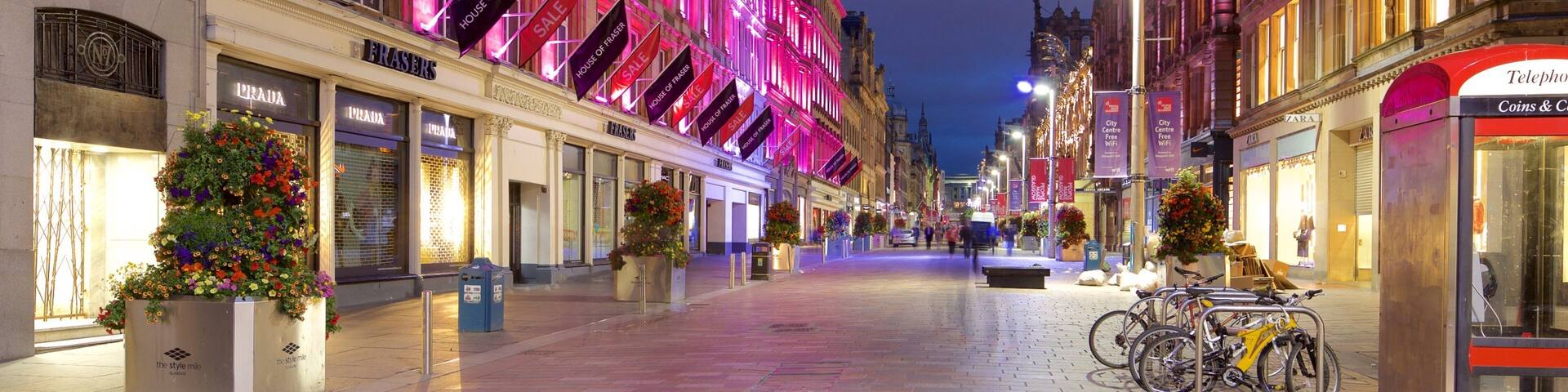 Buchanan Street which includes night scenes and street scenes