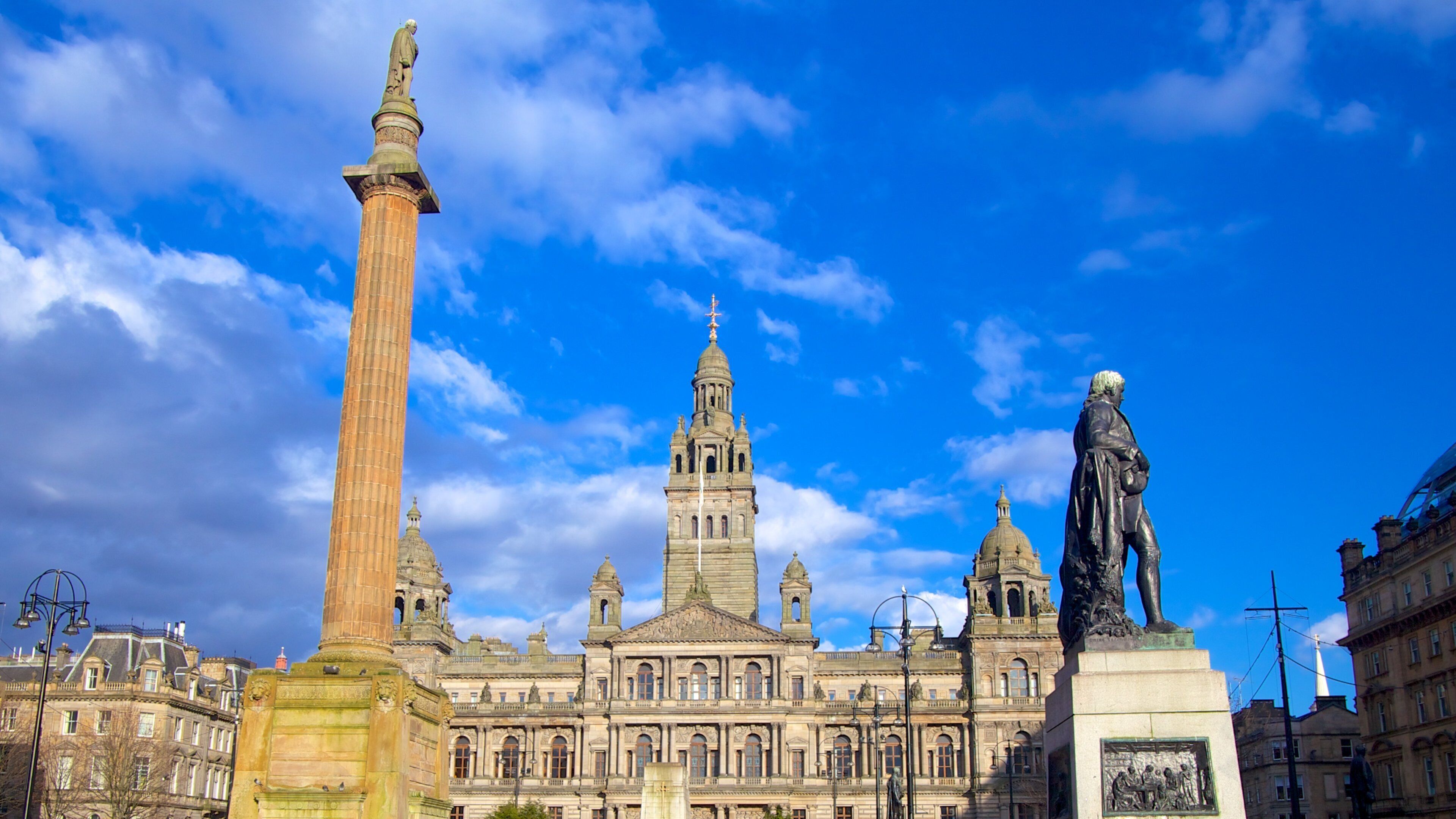 George Square featuring heritage architecture, a square or plaza and a city