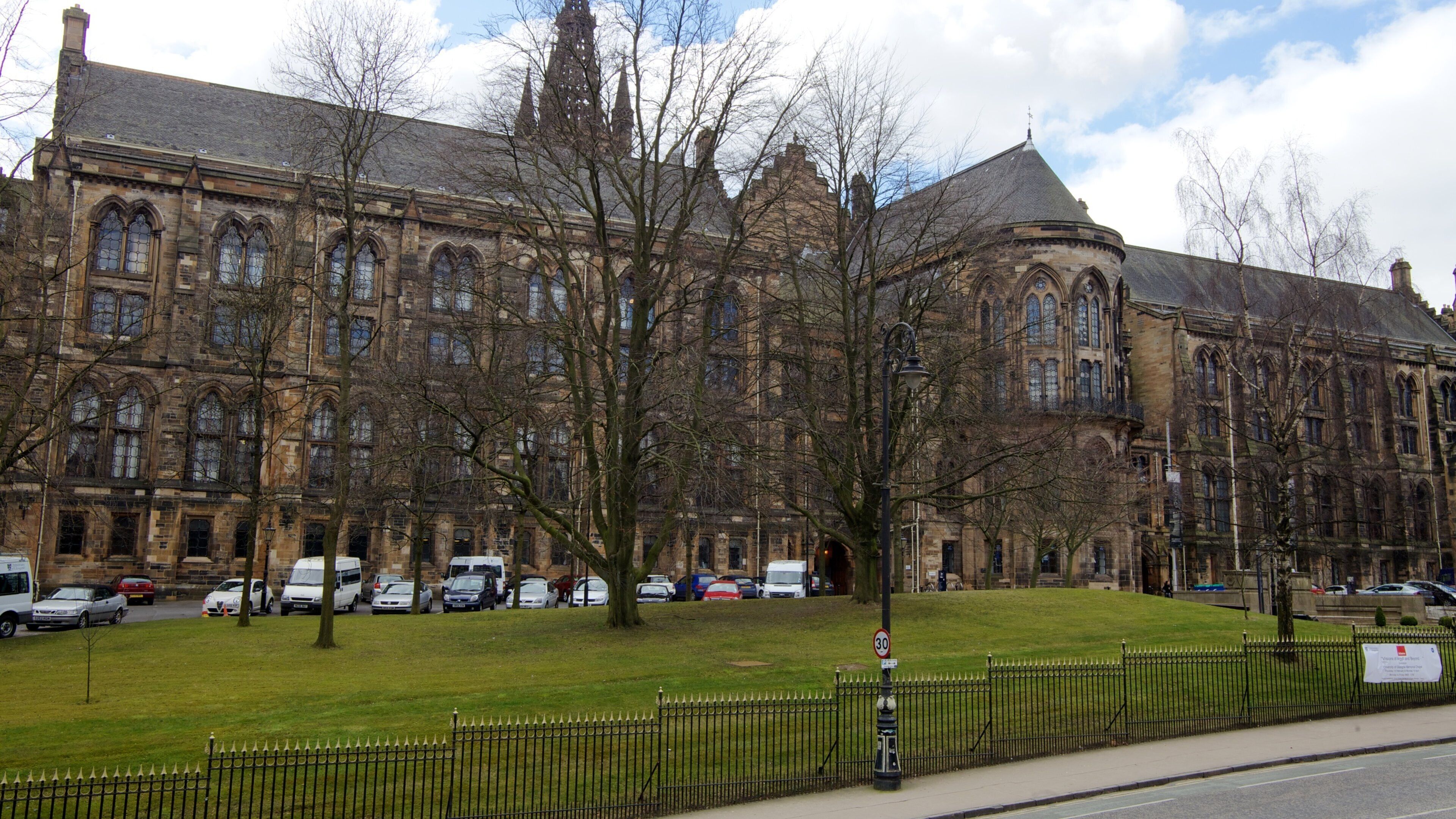 ハンタリアン博物館 フィーチャー ストリート シーン, 遺跡 と 都市