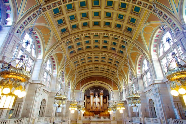 Kelvingrove Art Gallery and Museum montrant art et vues intérieures