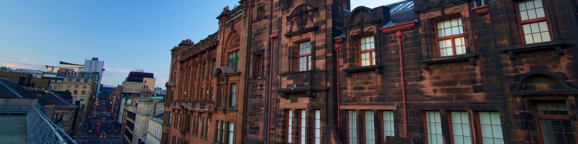 Glasgow featuring heritage architecture and a city