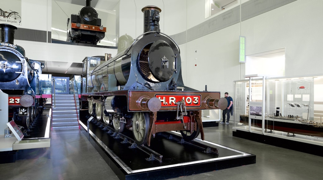 Glasgow mostrando vistas interiores