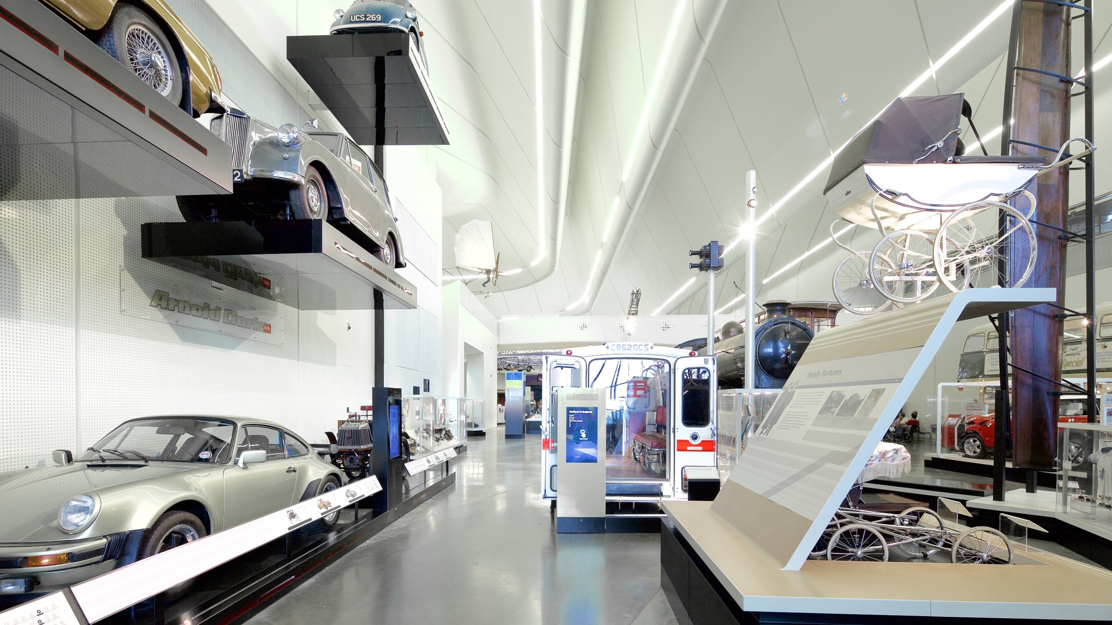 Glasgow mettant en vedette vues intérieures