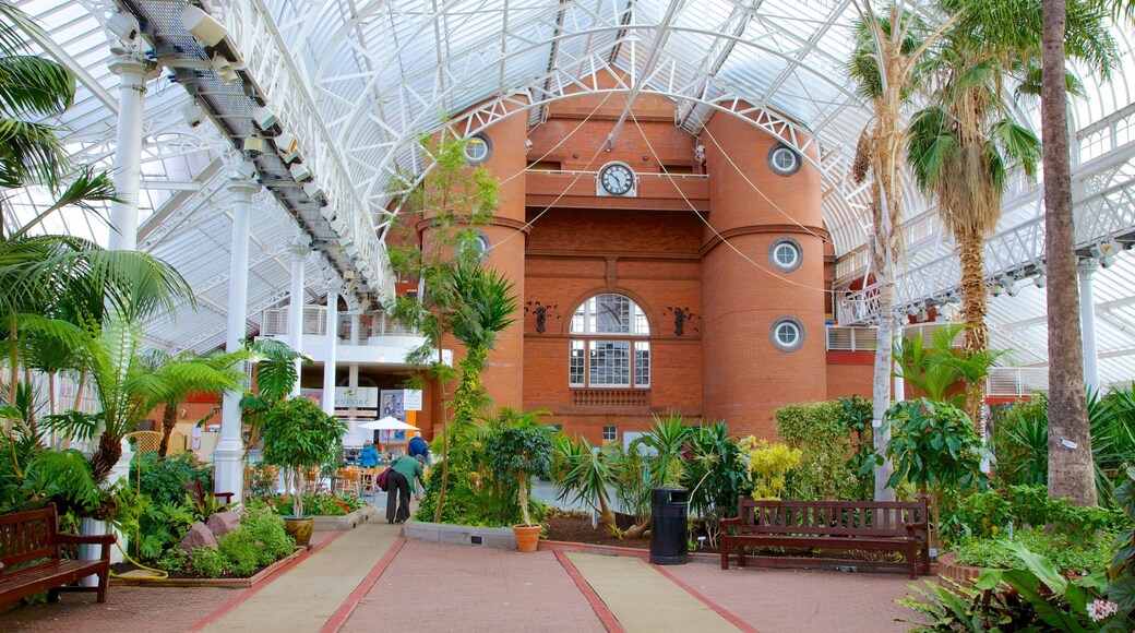 People\'s Palace & Winter Gardens che include vista interna, giardino e castello o palazzo