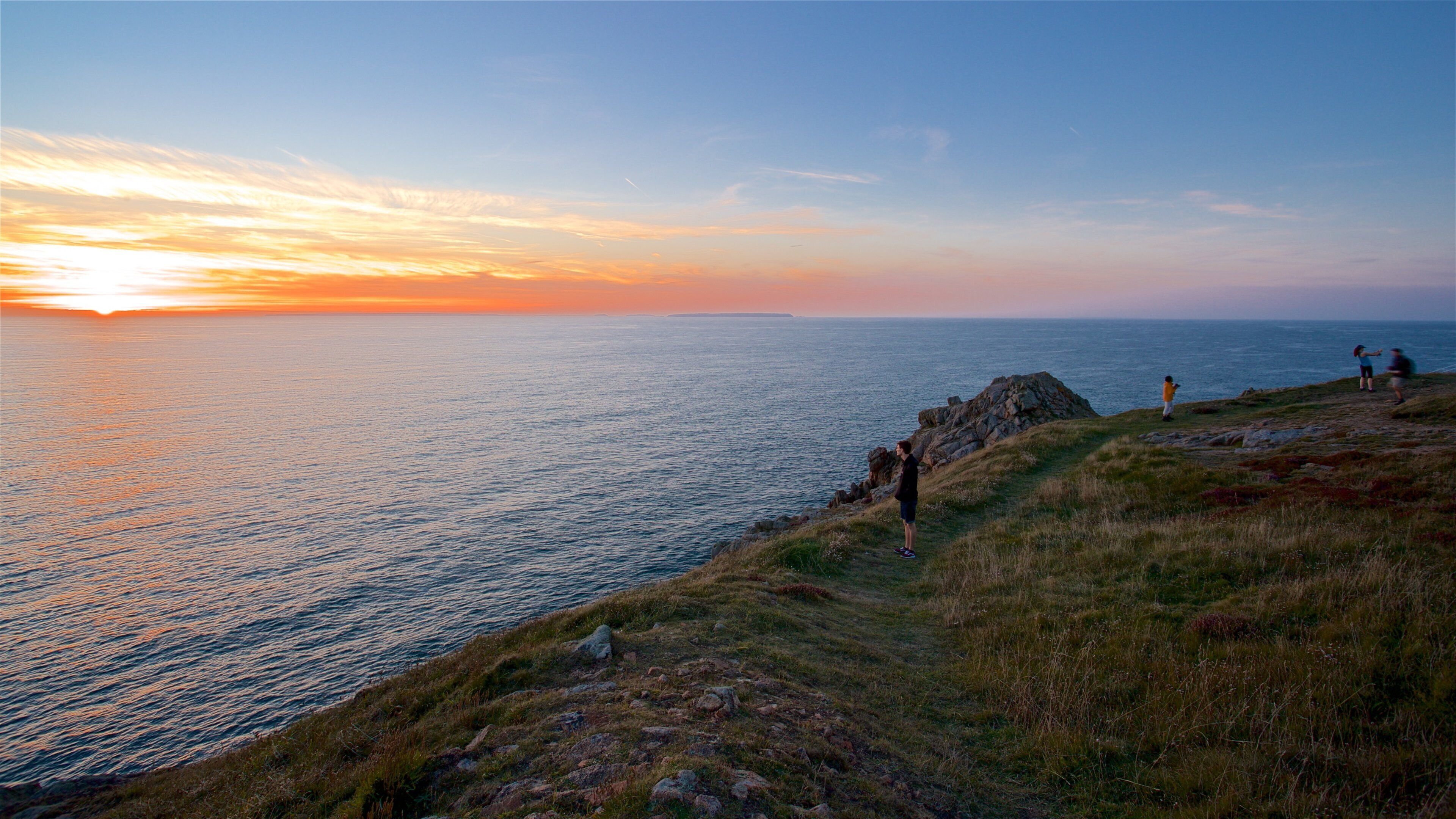 Grosnez Castle showing general coastal views, rocky coastline and a sunset