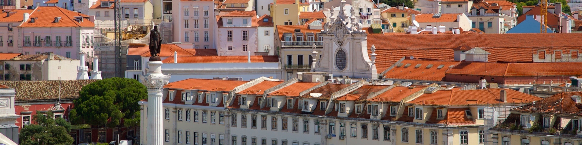 Santa Justa Elevator showing a city and landscape views