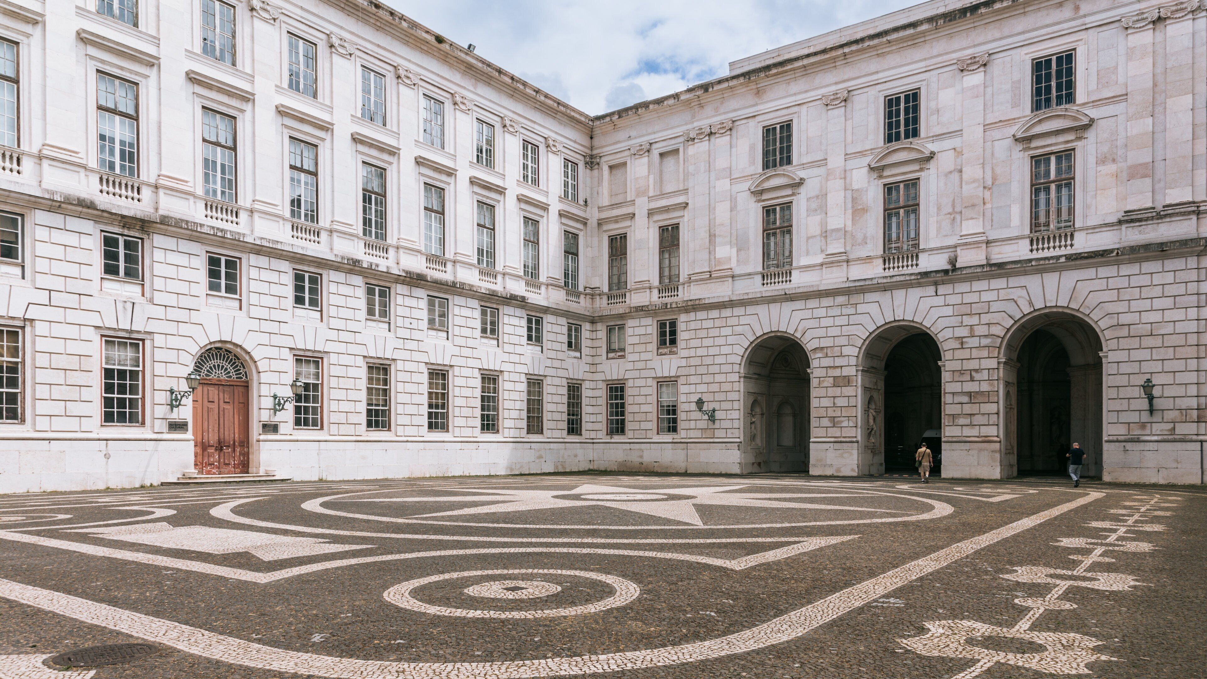 Ajuda National Palace showing heritage architecture