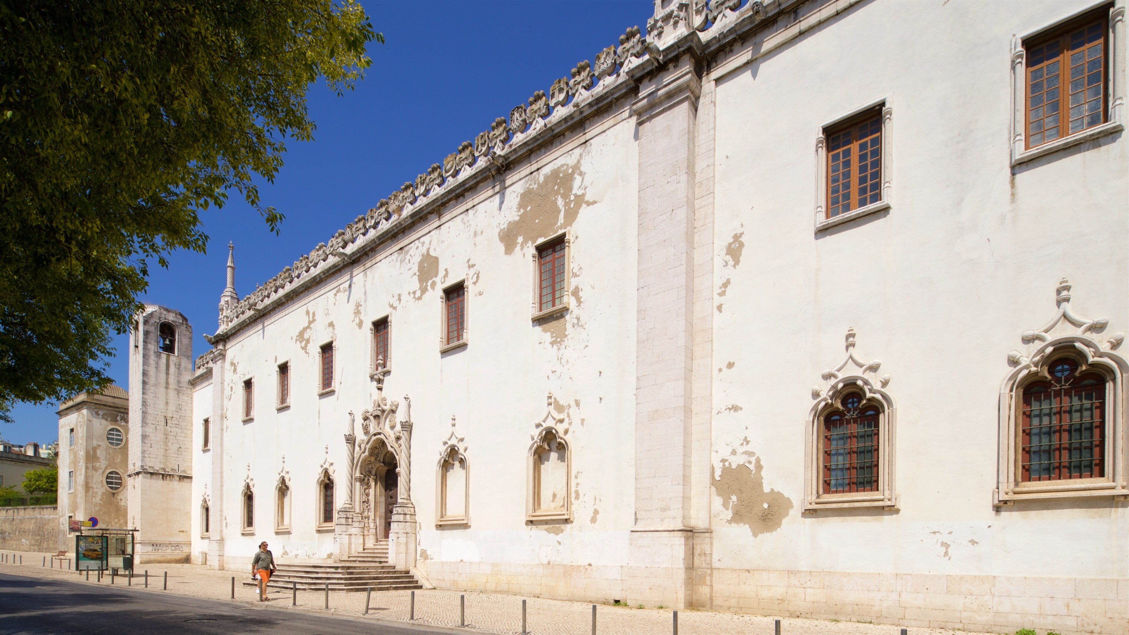 National Museum of Azulejos featuring heritage elements