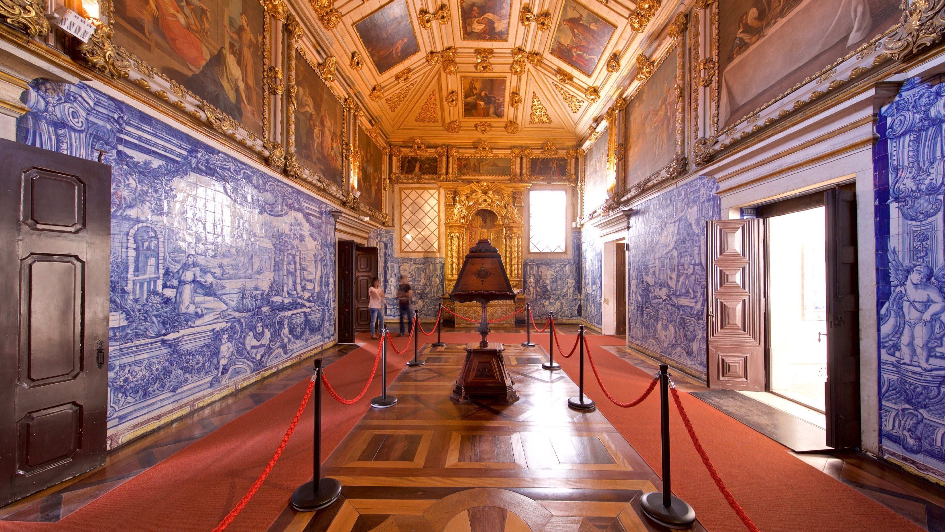 National Museum of Azulejos showing art, heritage elements and interior views