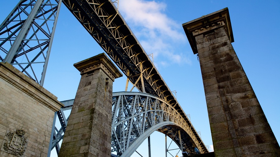 Dom Luis I Brücke mit einem Brücke