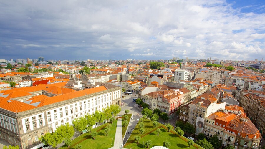 Porto showing a city and a small town or village