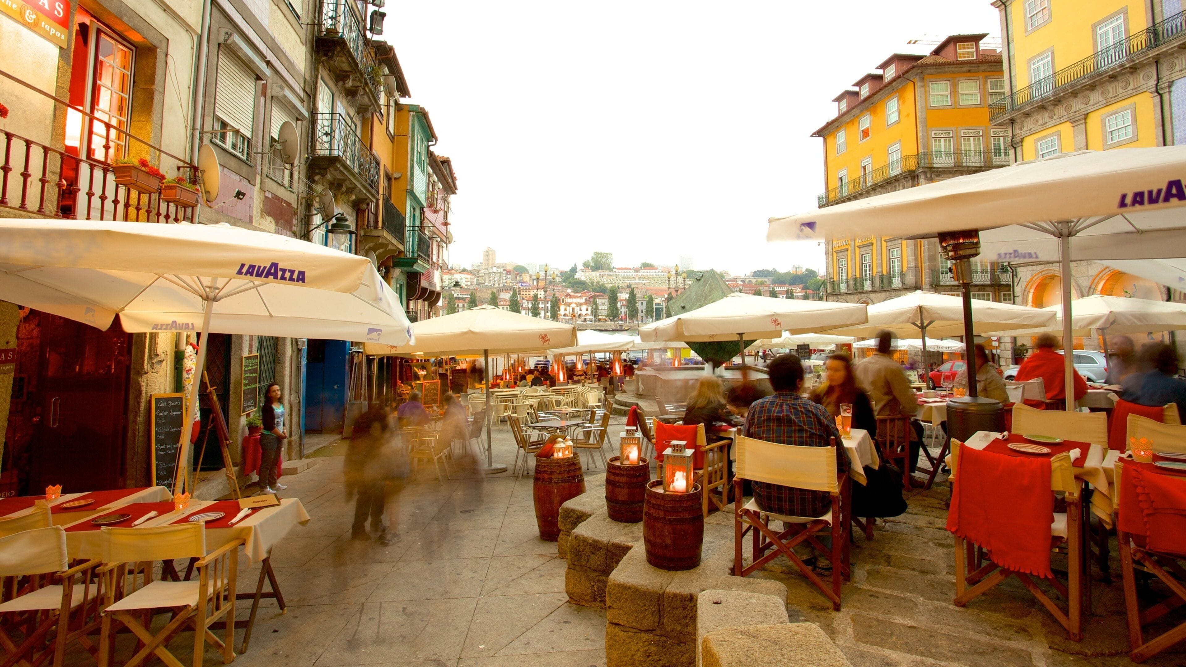 Ribeira Square featuring a small town or village, street scenes and a square or plaza