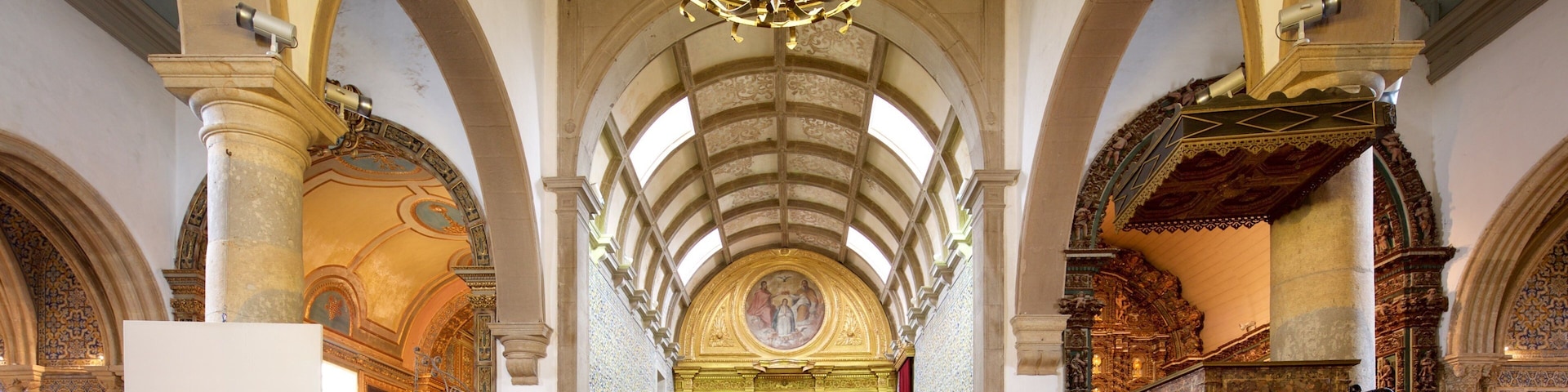 Faro Cathedral featuring heritage elements, a church or cathedral and interior views