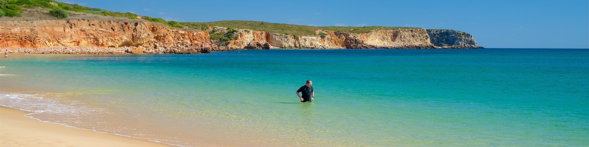Spiaggia di Martinhal mostrando vista della costa, costa frastagliata e nuoto