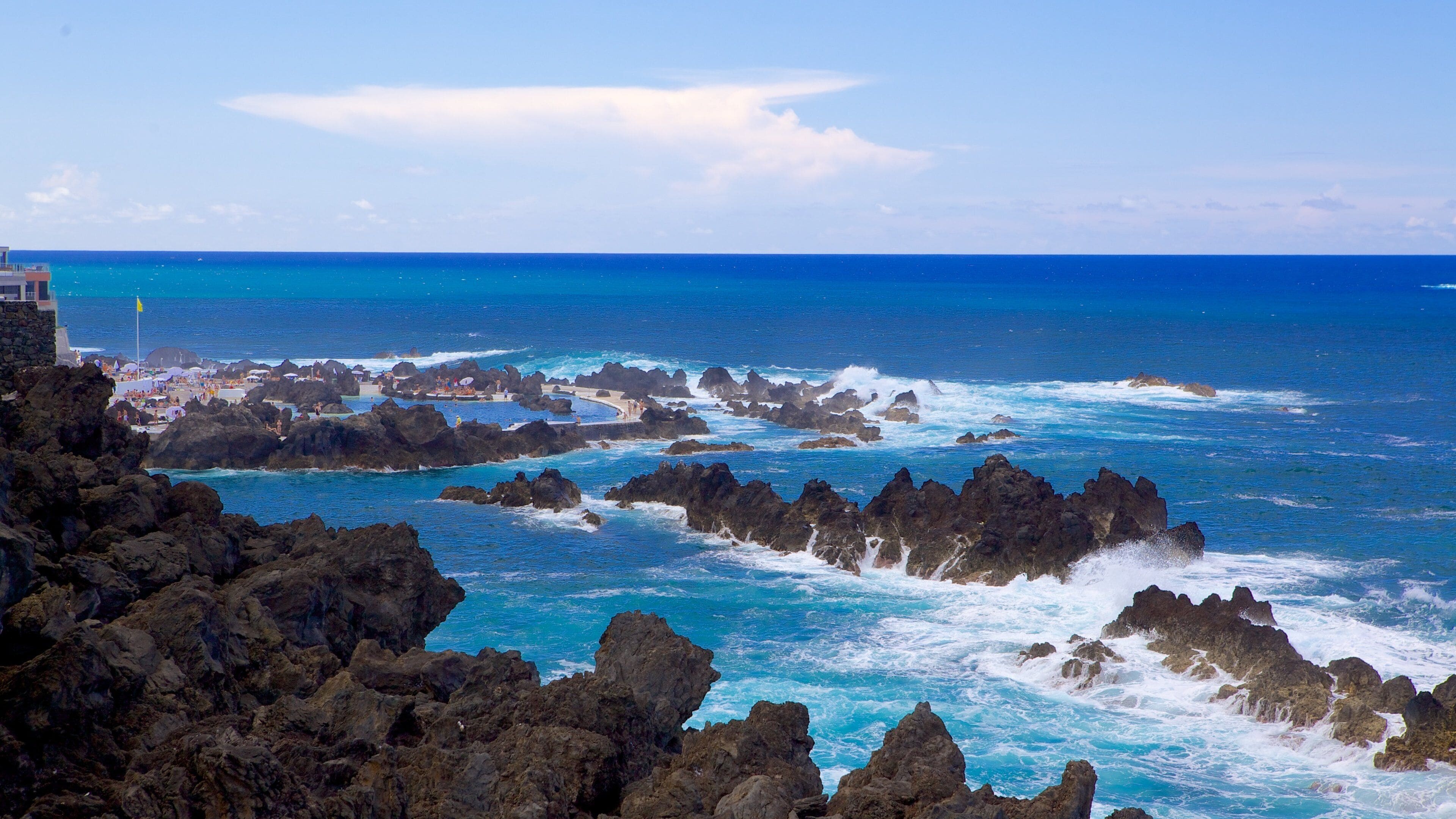 Porto Moniz Natural Pools showing rugged coastline
