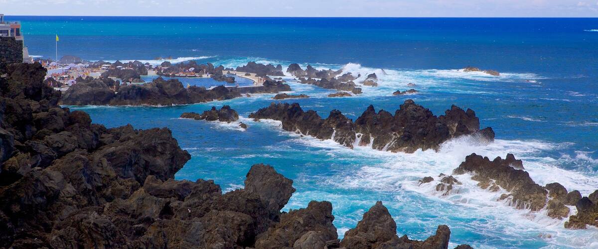 Porto Moniz Natural Pools showing rugged coastline