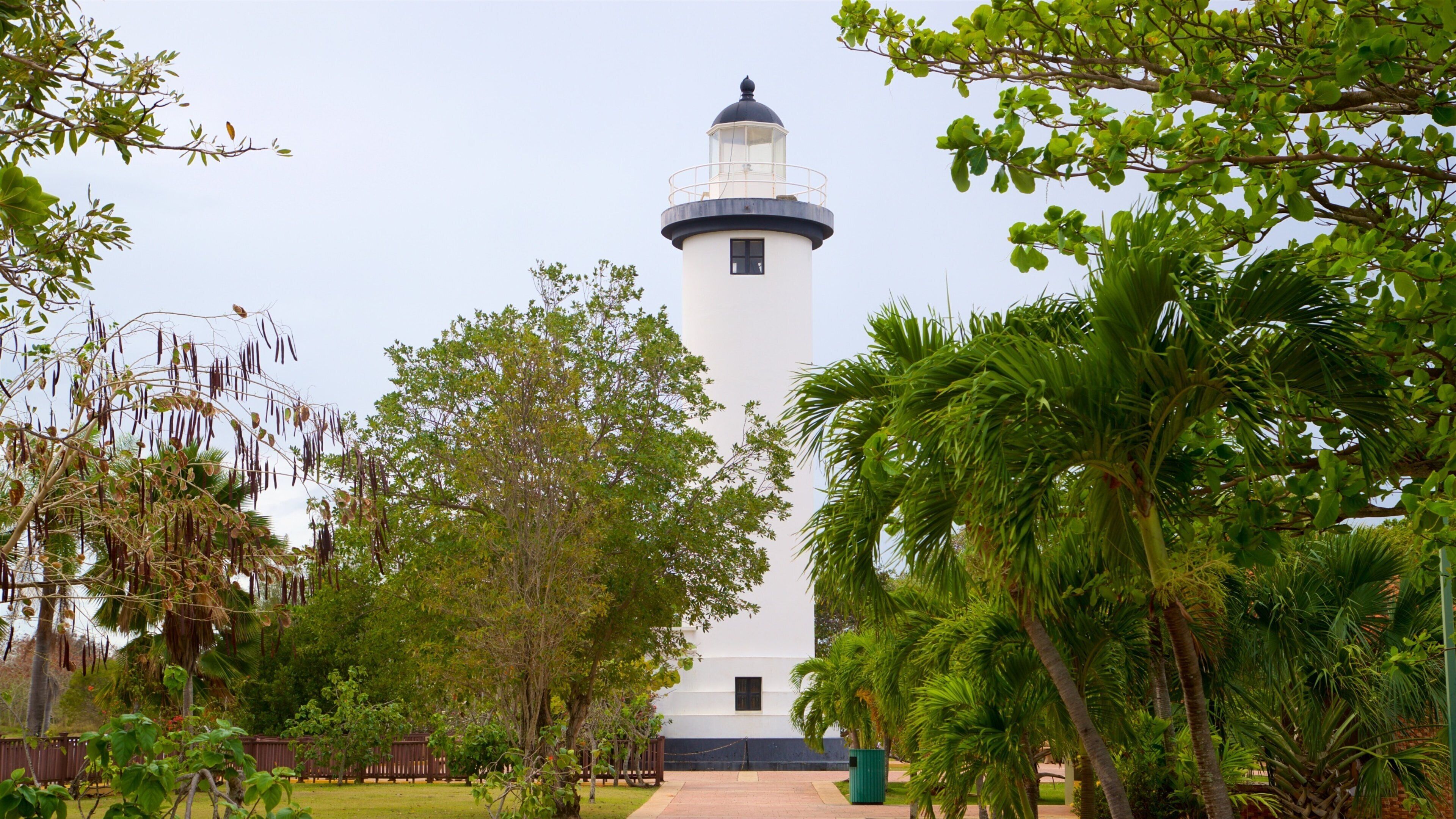 Punta Higuera Light House