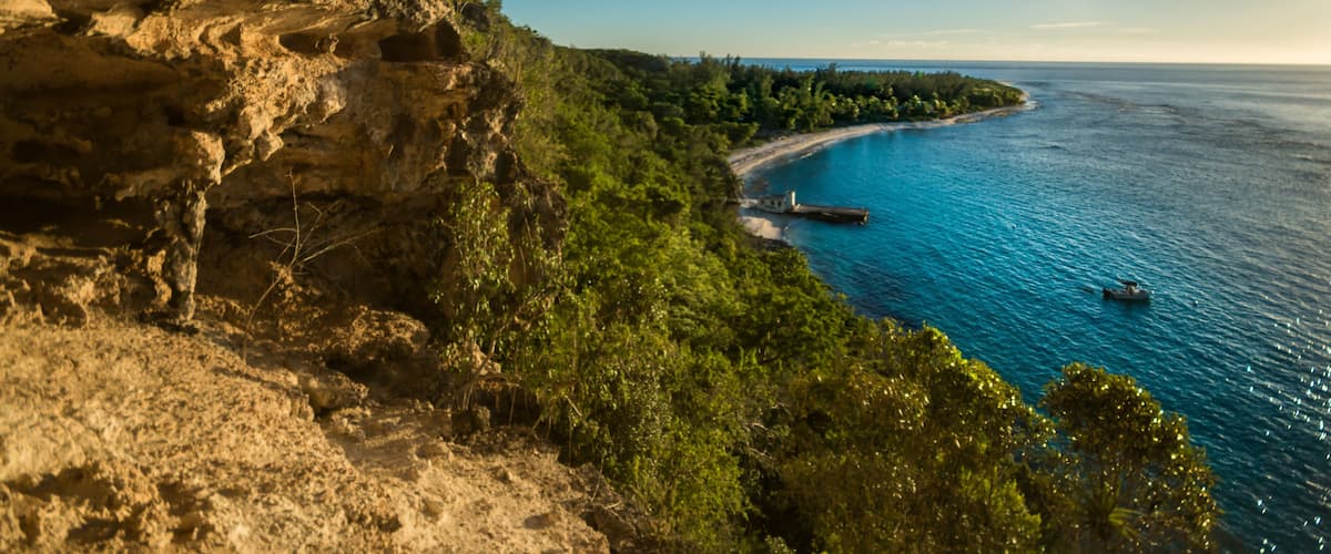 Cueva diamante on Mona Island
