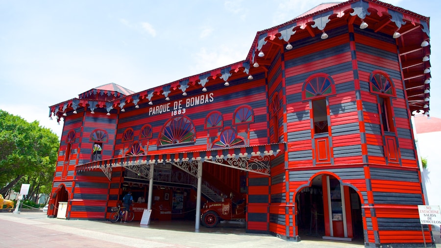 Parque de Bombas ofreciendo escenas cotidianas